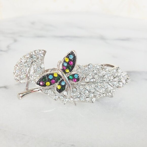 Crystal Butterfly on Leaf Two Finger Ring - Picture 2 of 4